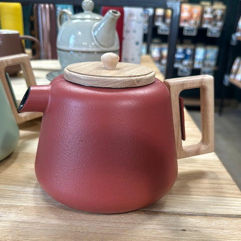 OGO | GUSSEISERNE TEEKANNE | 1000ML | ROT